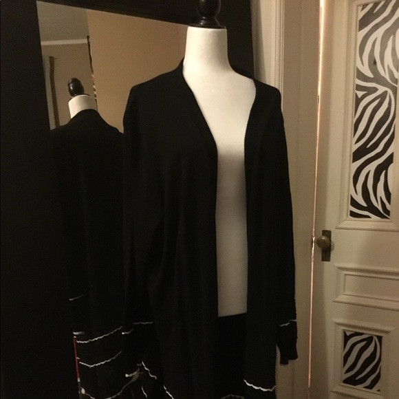 Knit cardigan with lace embroidery - Picture 3 of 4